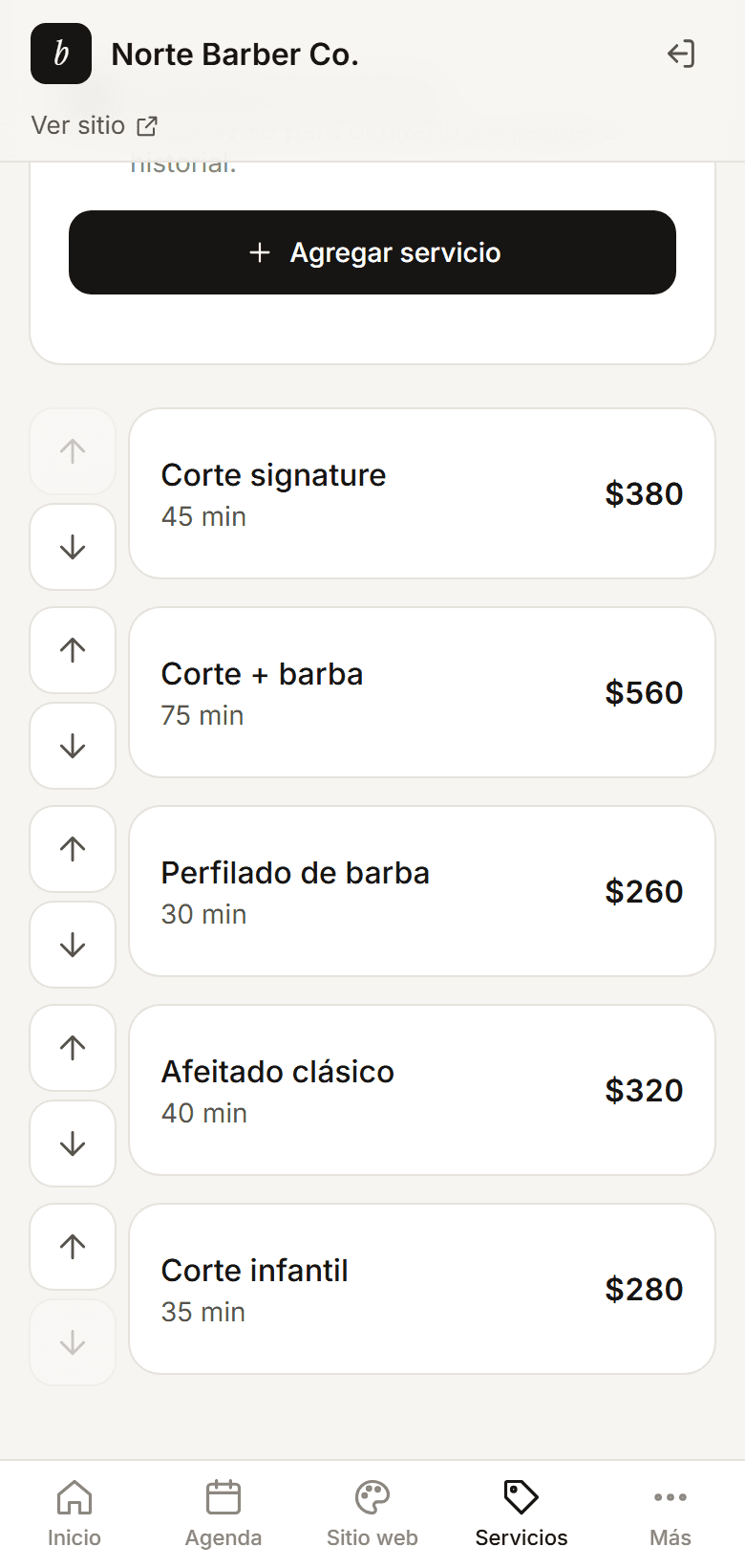 Lista de servicios con botones para subir y bajar